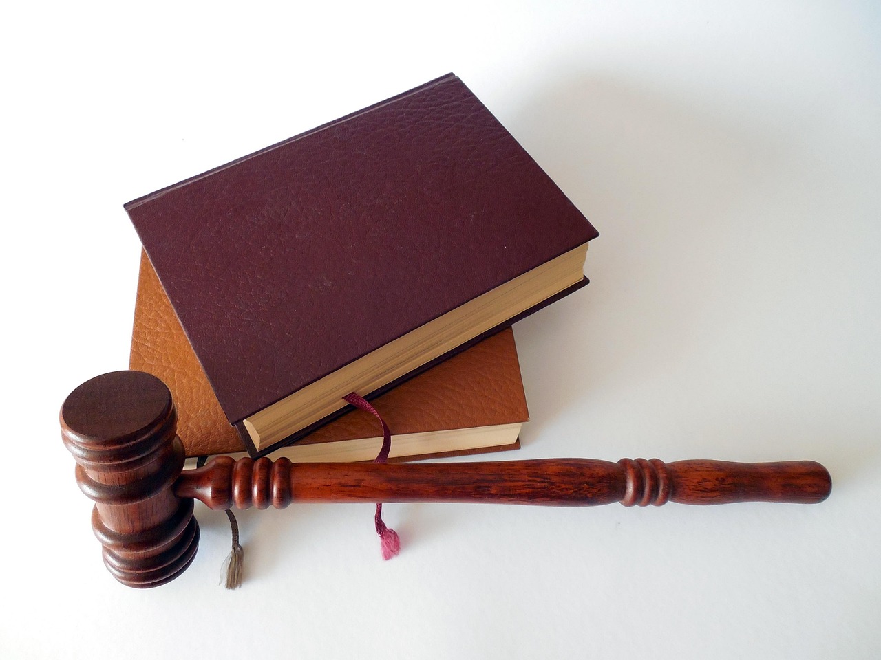When Should You Hire a Lawyer After a Car Accident?